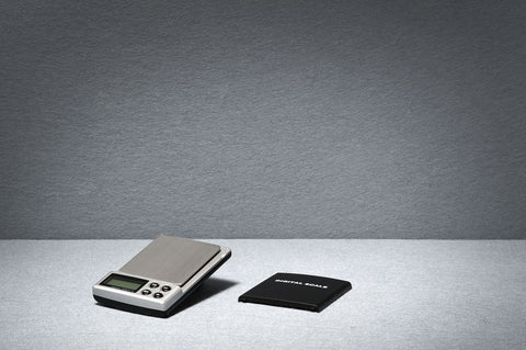 When a single gram of accuracy isn't enough, this digital scale gets to that crucial decimal place that makes all the difference.